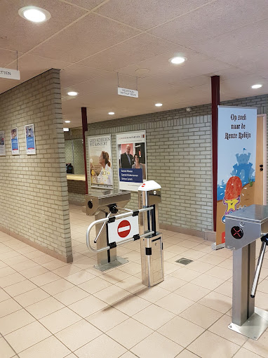 Riviera zwembad om Spijkenisse