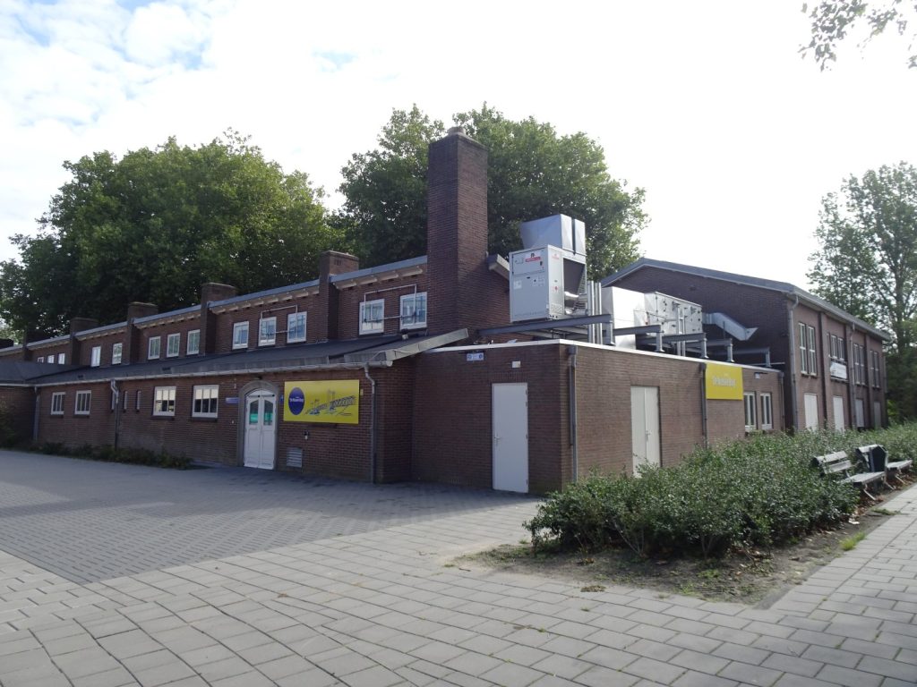 DNB 01 Clubgebouw a buiten 03