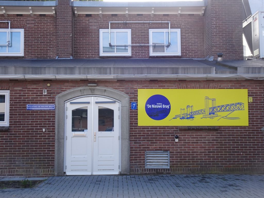 DNB-01-Clubgebouw-a-buiten-06