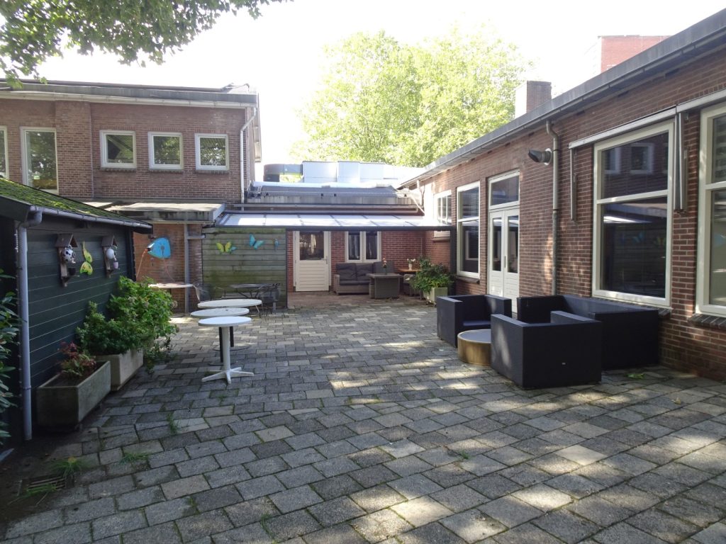 DNB-01-Clubgebouw-b-buiten-04